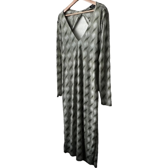 Eloquii new with tags 🏷️Green Mesh Twist Back Dress Size:18 - Picture 5 of 15